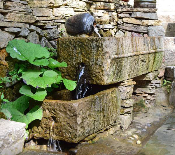 【庭院元素】古院石槽水潺潺——石槽水景